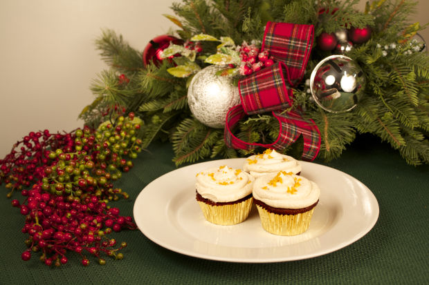 gingerbread buttercream cupcakes.jpg